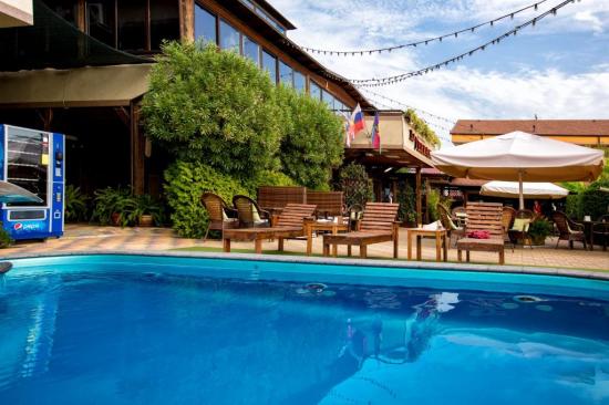РЕСТОРАННО-ГОСТИНИЧНЫЙ КОМПЛЕКС La Terrassa . улица Камышовая, 25, Большой Сочи, Краснодарский край, Россия – AJAXTOUR виртуальные экскурсии и 3D туры