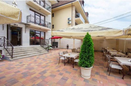 MODART Olympic Hotel & Beach. Нижнеимеретинская улица, 119, Адлер, Краснодарский край, Россия – AJAXTOUR виртуальные экскурсии и 3D туры