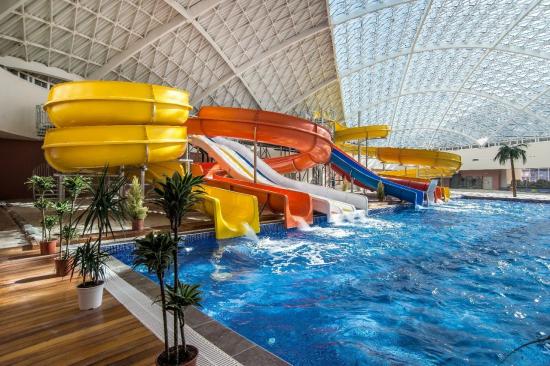 Mountain Beach в Gorky Gorod Mall. Горная Карусель, 3, Эстосадок, Краснодарский край, Россия – AJAXTOUR виртуальные экскурсии и 3D туры