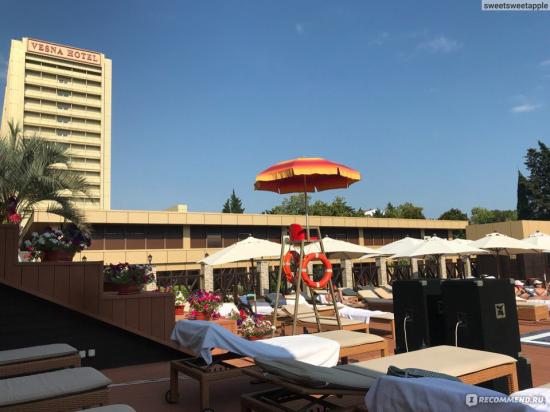 Moscow beach. улица Ленина, 219, Большой Сочи, Краснодарский край, Россия – AJAXTOUR виртуальные экскурсии и 3D туры