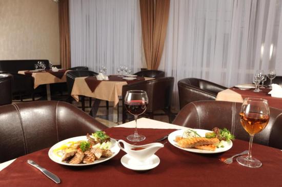 Ресторан Park Hotel. улица Береговая, 28а, Краснодар, Россия – AJAXTOUR виртуальные экскурсии и 3D туры