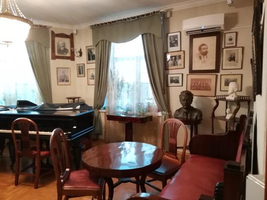 Музей-квартира А.Б. Гольденвейзера. Тверская улица, д. 17, г. Москва, Россия – AJAXTOUR виртуальные экскурсии и 3D туры