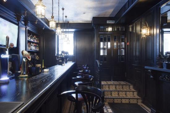 Chelsea PUB. Малый Гнездниковский пер., 12 строение 4, Москва, Россия – AJAXTOUR виртуальные экскурсии и 3D туры